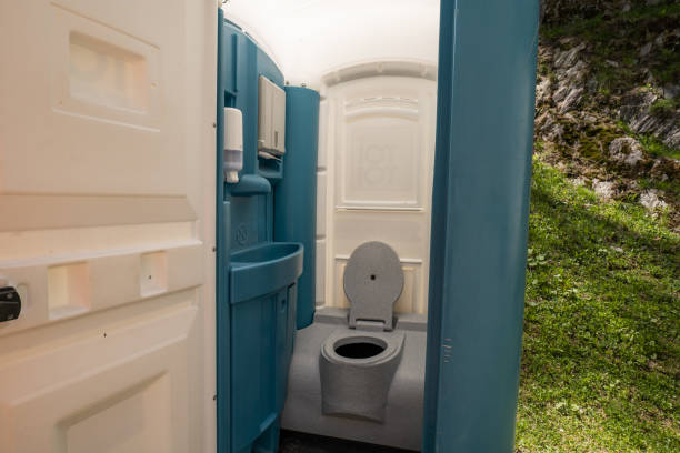 Portable Toilet Options We Offer in Mirrormont, WA